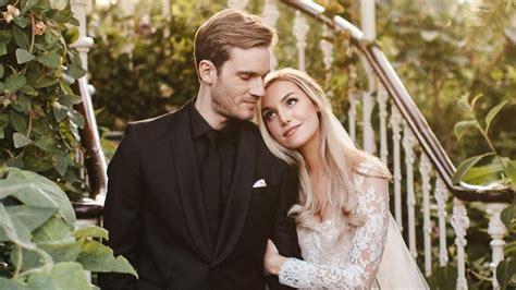 where is marzia now|marzia pewdiepie married.